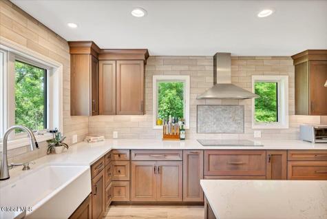 33 Oriel Lane East Greenbush NY 12144