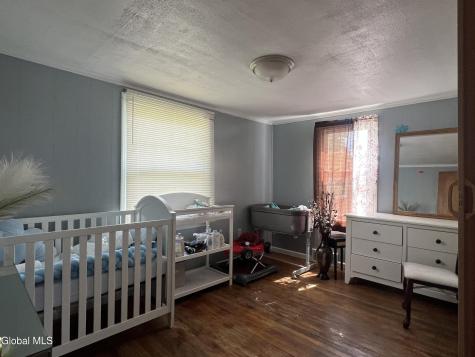 1384 Lawn Avenue Schenectady NY 12306