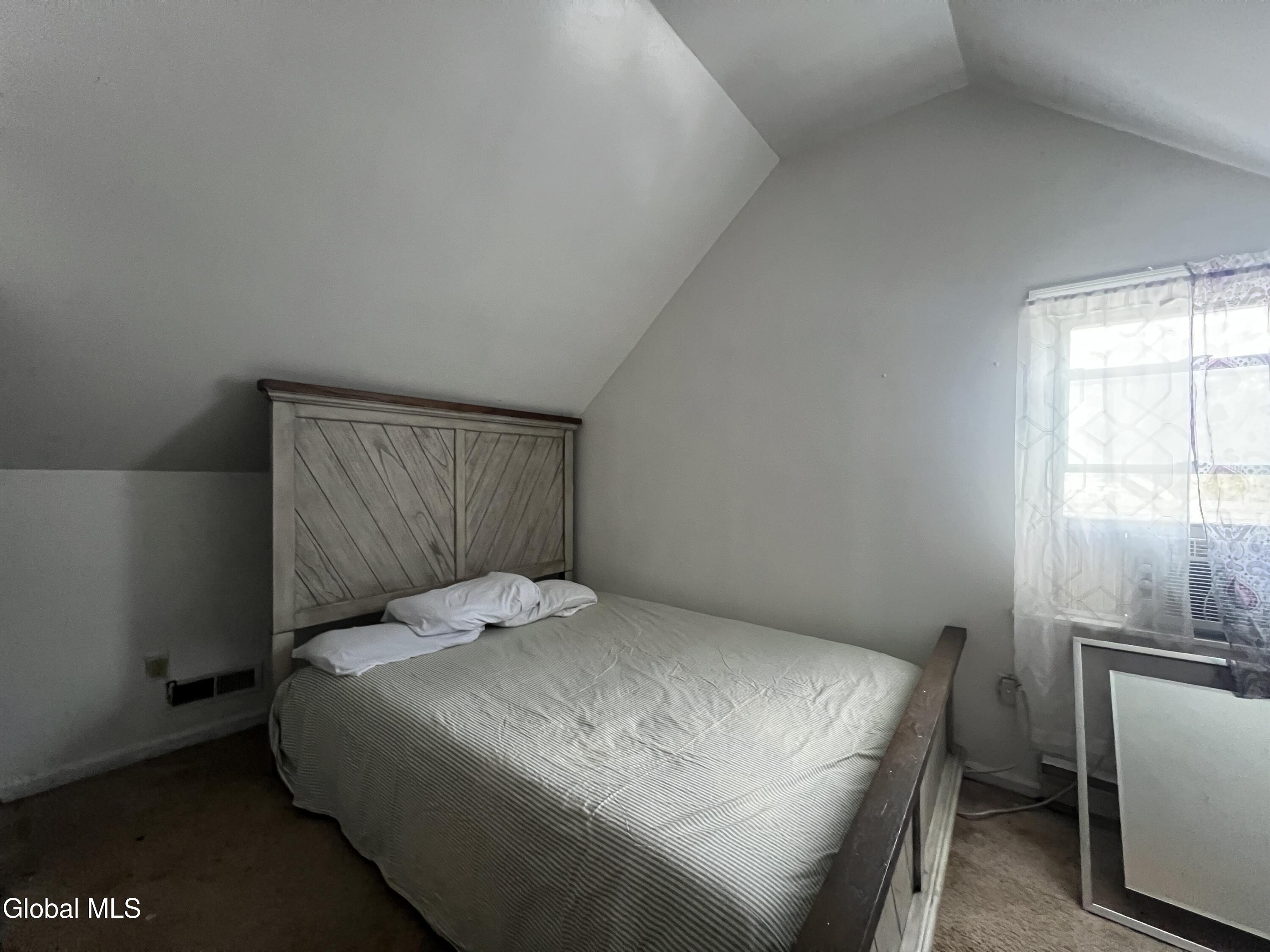 1384 Lawn Avenue Schenectady NY 12306