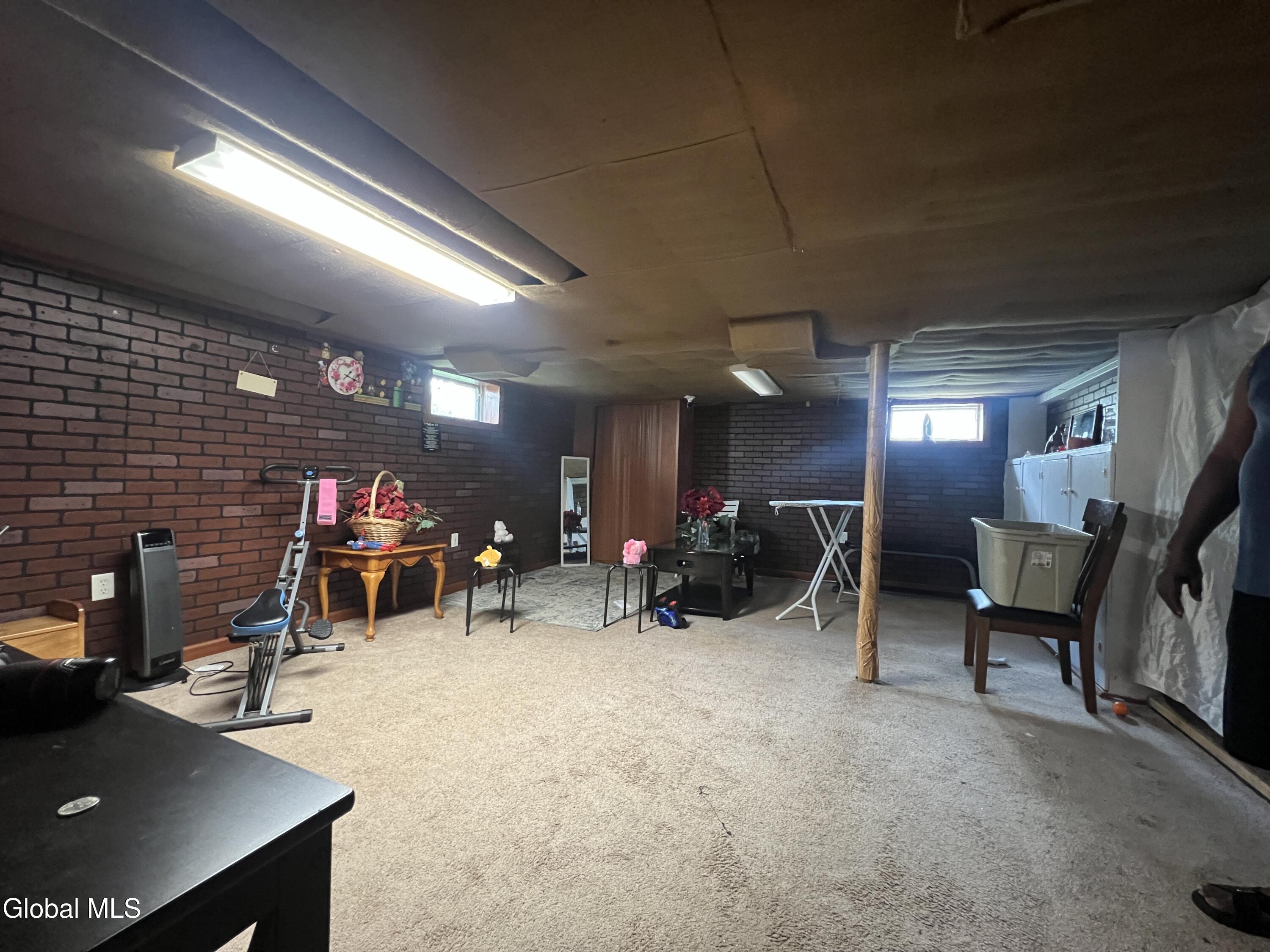 1384 Lawn Avenue Schenectady NY 12306