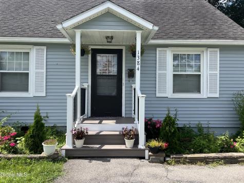1384 Lawn Avenue Schenectady NY 12306