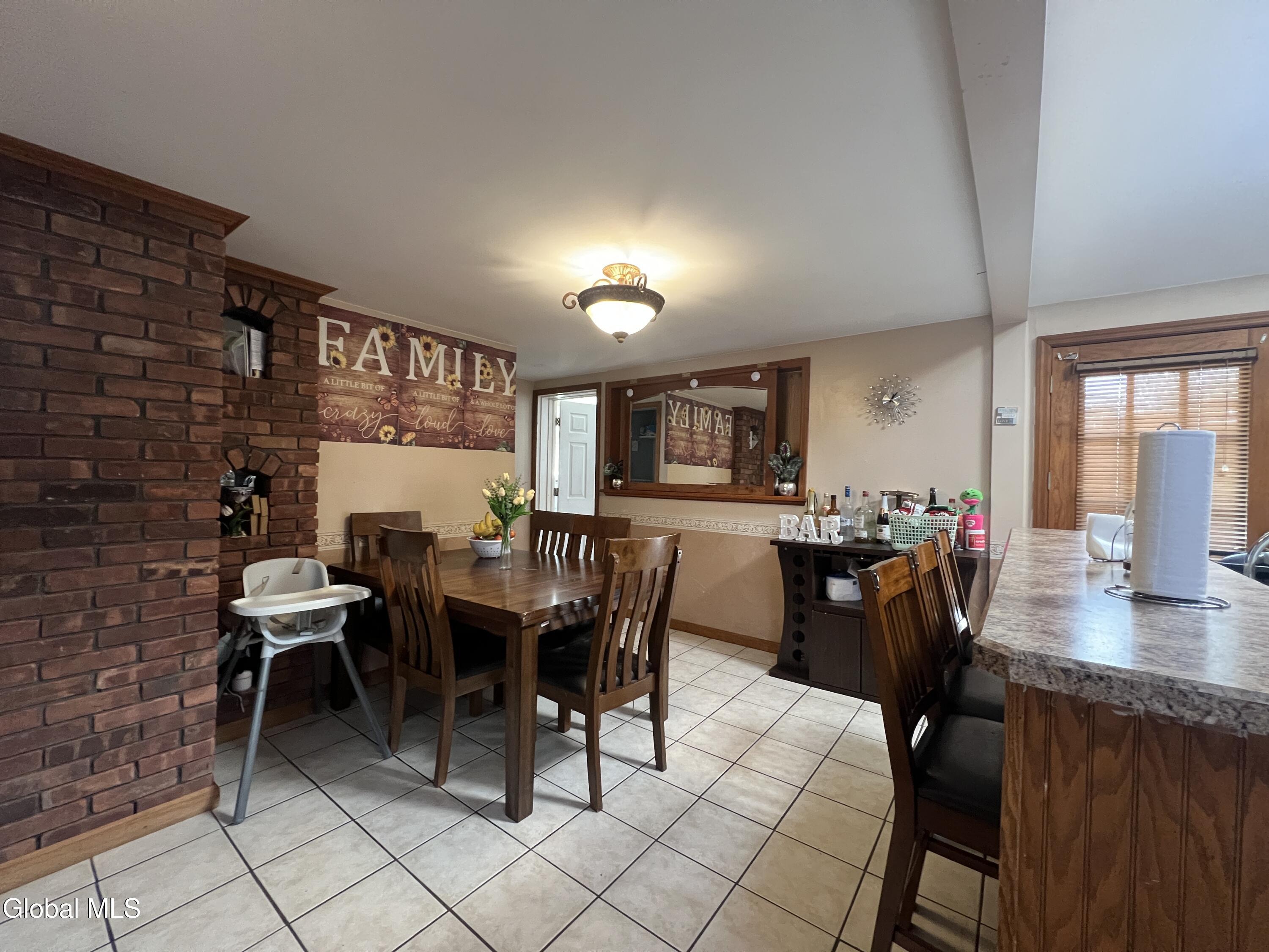 1384 Lawn Avenue Schenectady NY 12306