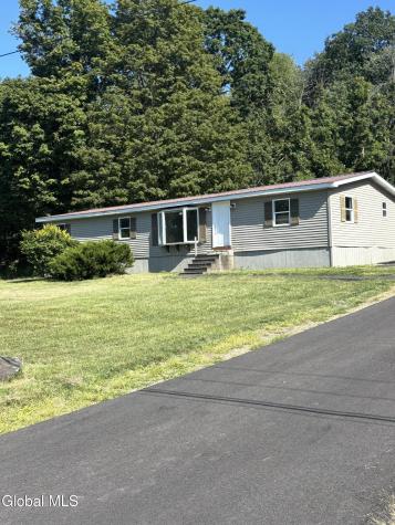 683 Knickerbocker Road Schaghticoke NY 12154