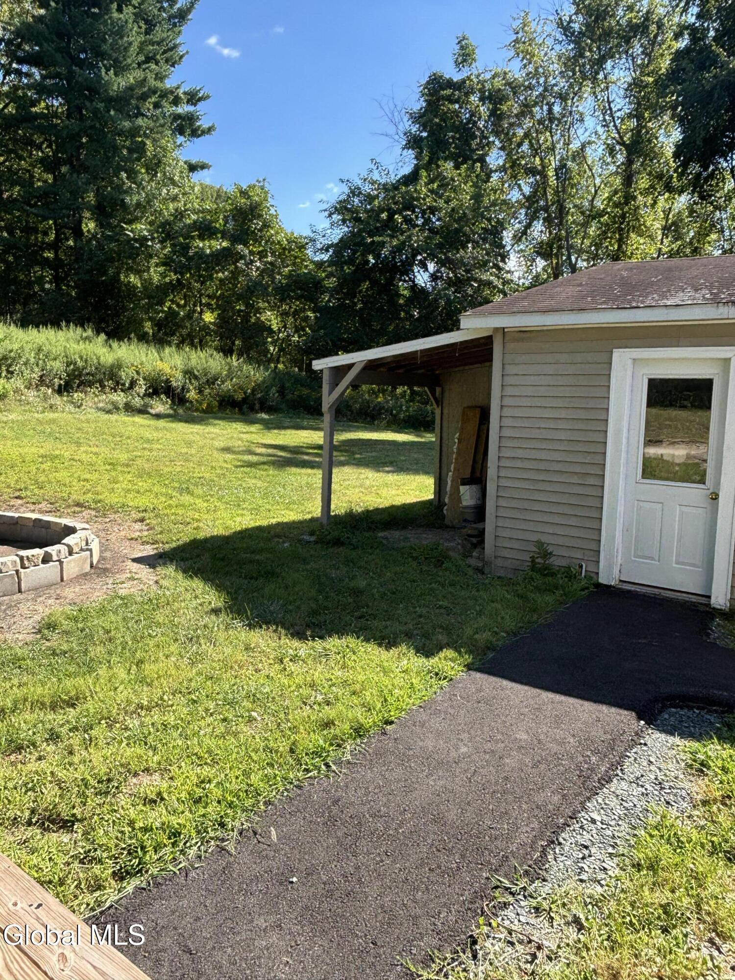 683 Knickerbocker Road Schaghticoke NY 12154
