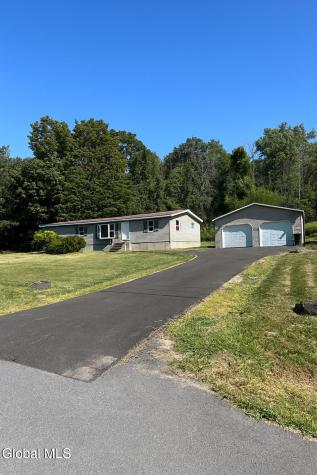 683 Knickerbocker Road Schaghticoke NY 12154