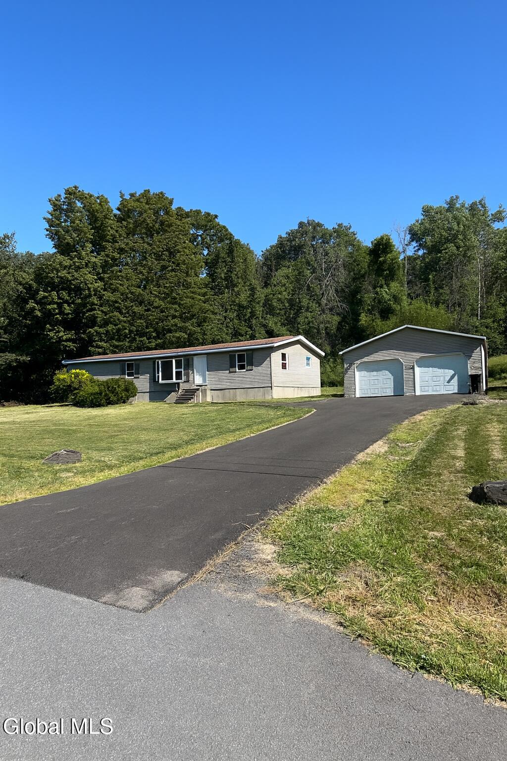 683 Knickerbocker Road Schaghticoke NY 12154