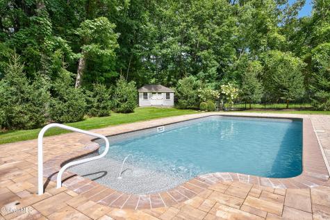 2 Lussier Drive Clifton Park NY 12065
