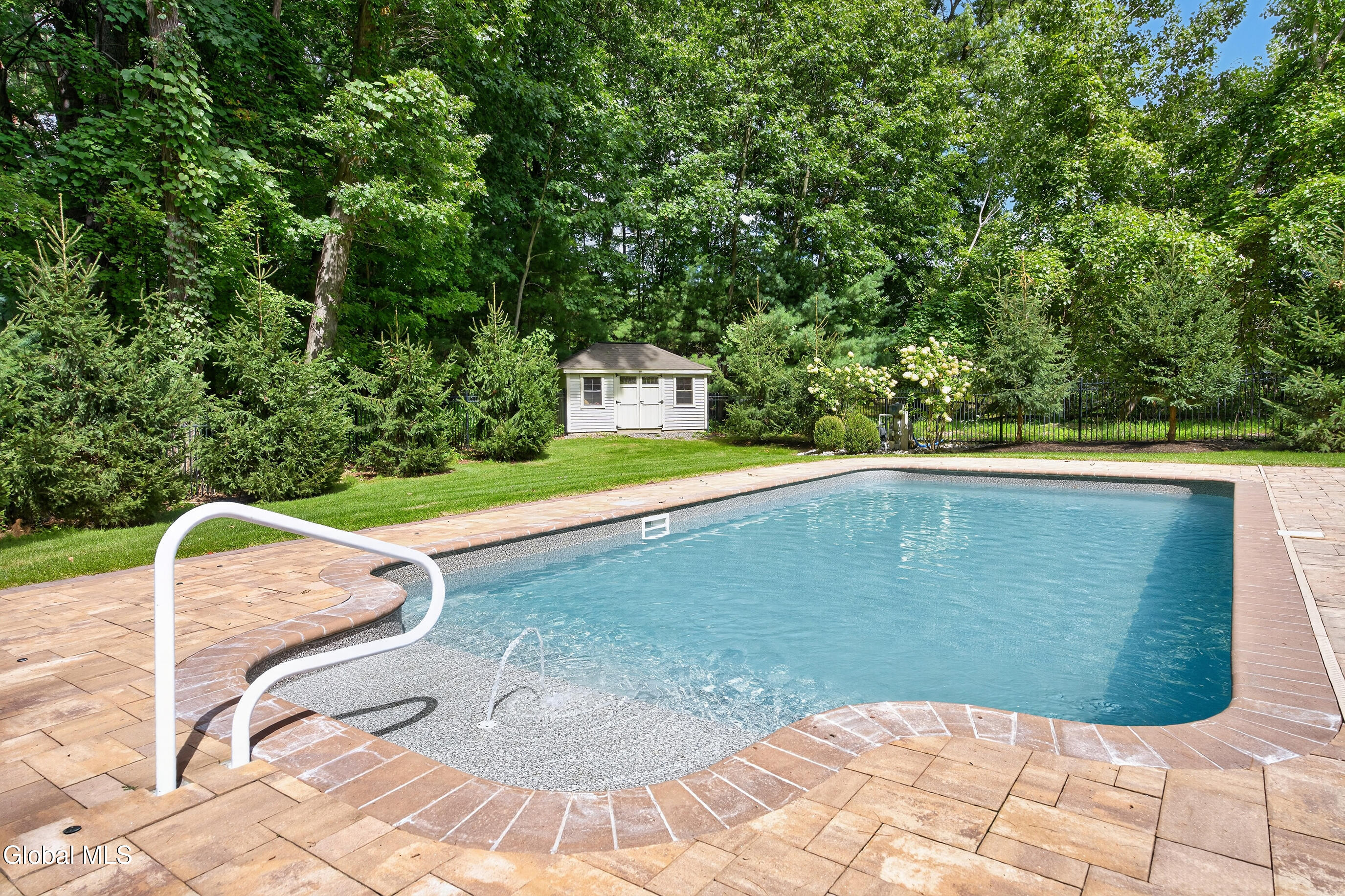 2 Lussier Drive Clifton Park NY 12065