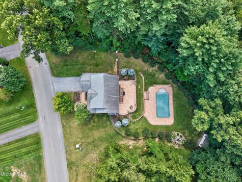 2 Lussier Drive Clifton Park NY 12065