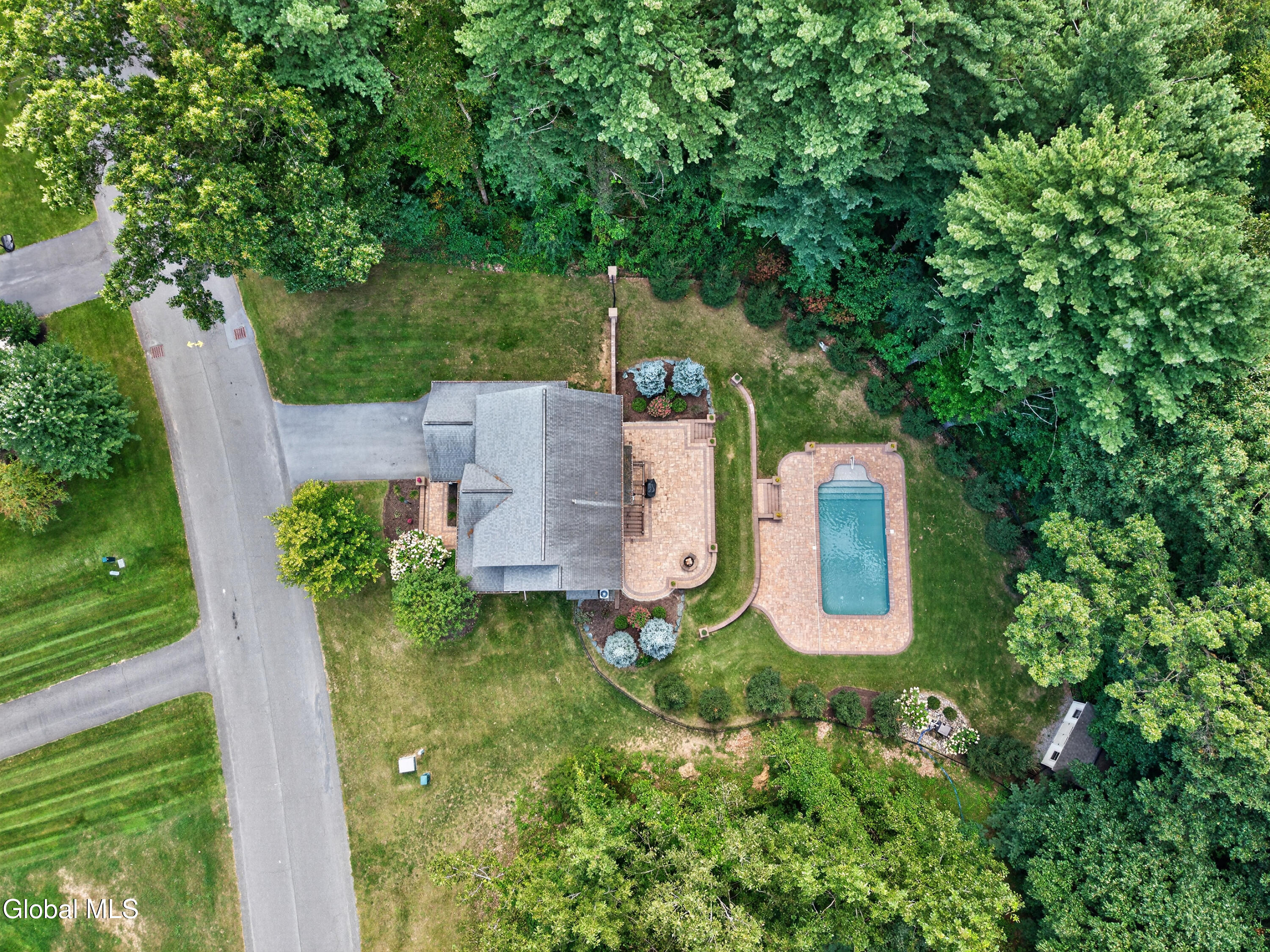 2 Lussier Drive Clifton Park NY 12065