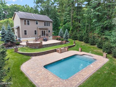 2 Lussier Drive Clifton Park NY 12065