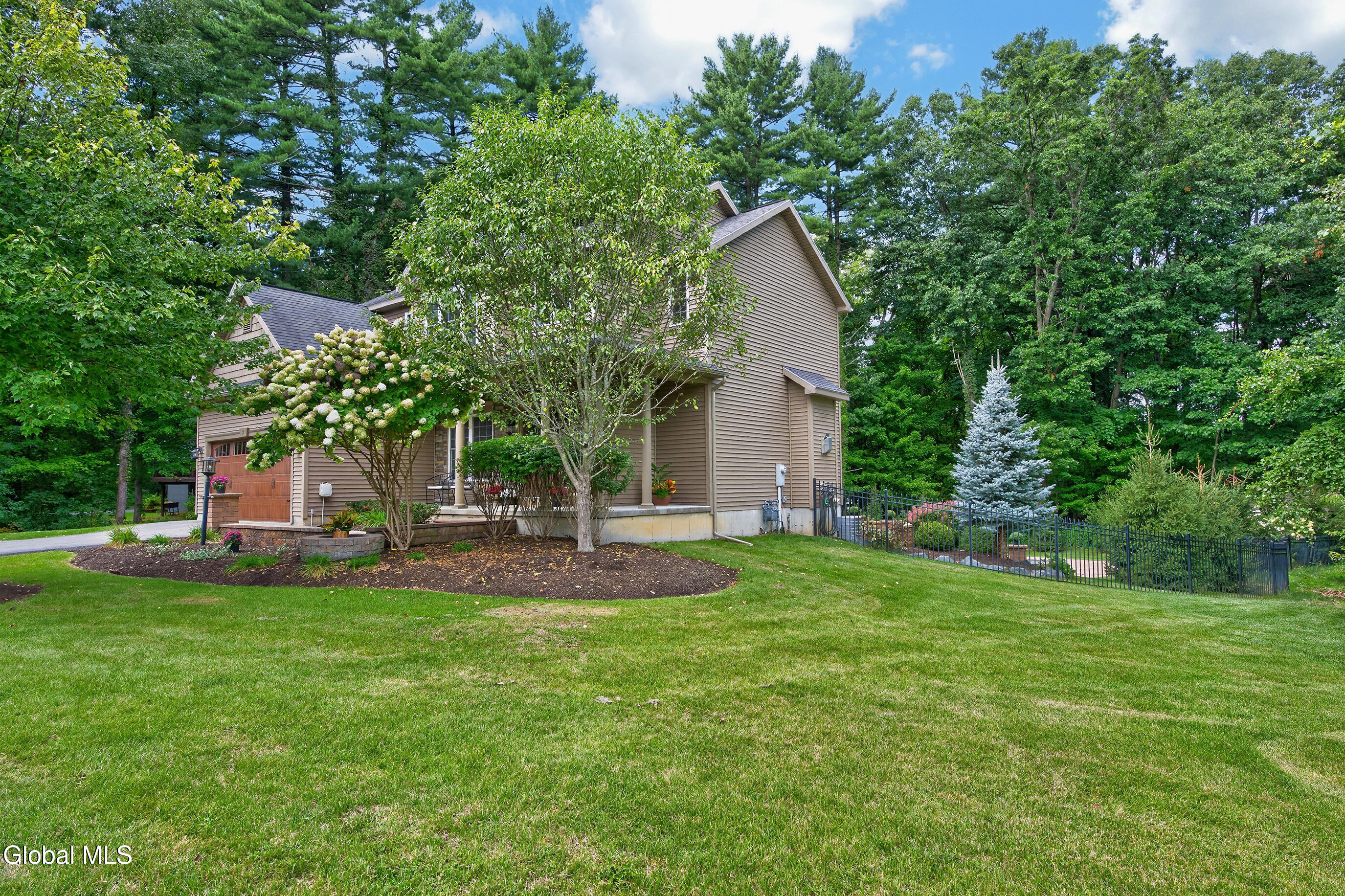 2 Lussier Drive Clifton Park NY 12065