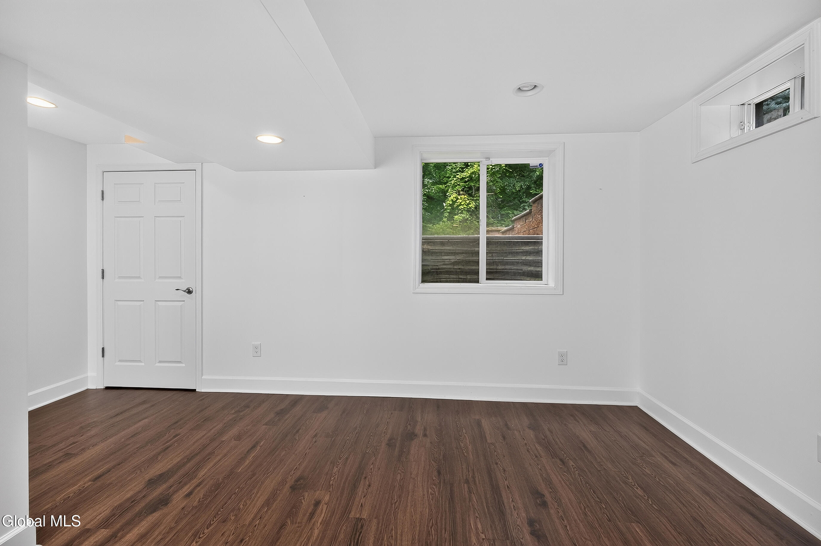 2 Lussier Drive Clifton Park NY 12065
