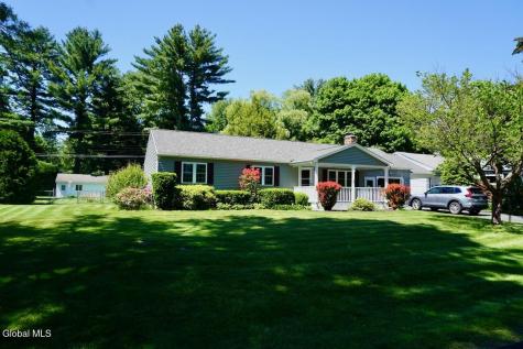 12 Wheeler Drive Ballston Lake NY 12019