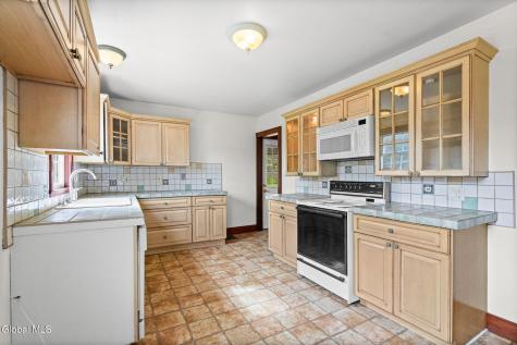 926 Saratoga Road Ballston Lake NY 12019