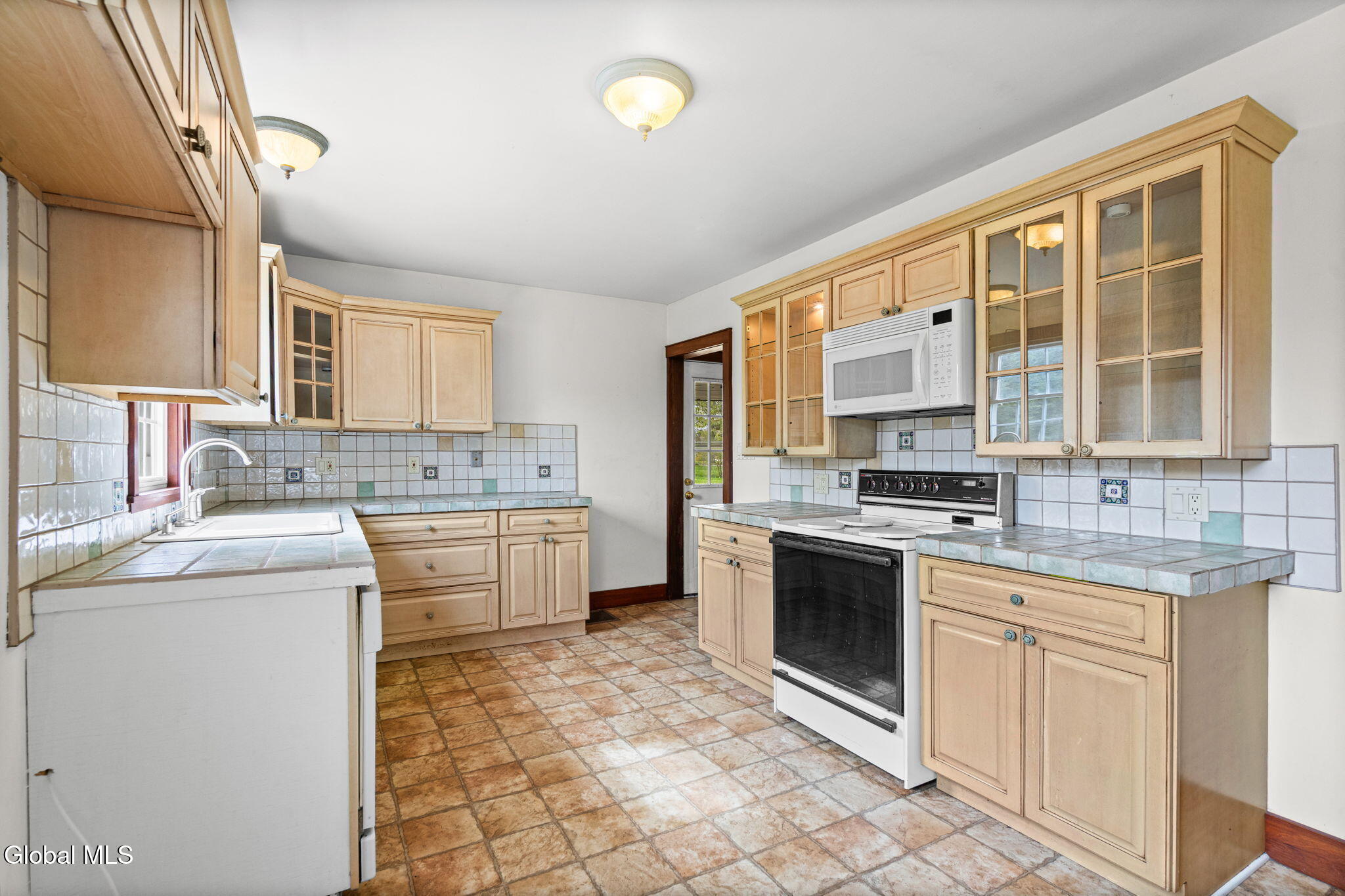926 Saratoga Road Ballston Lake NY 12019