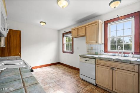 926 Saratoga Road Ballston Lake NY 12019
