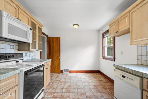 926 Saratoga Road Ballston Lake NY 12019