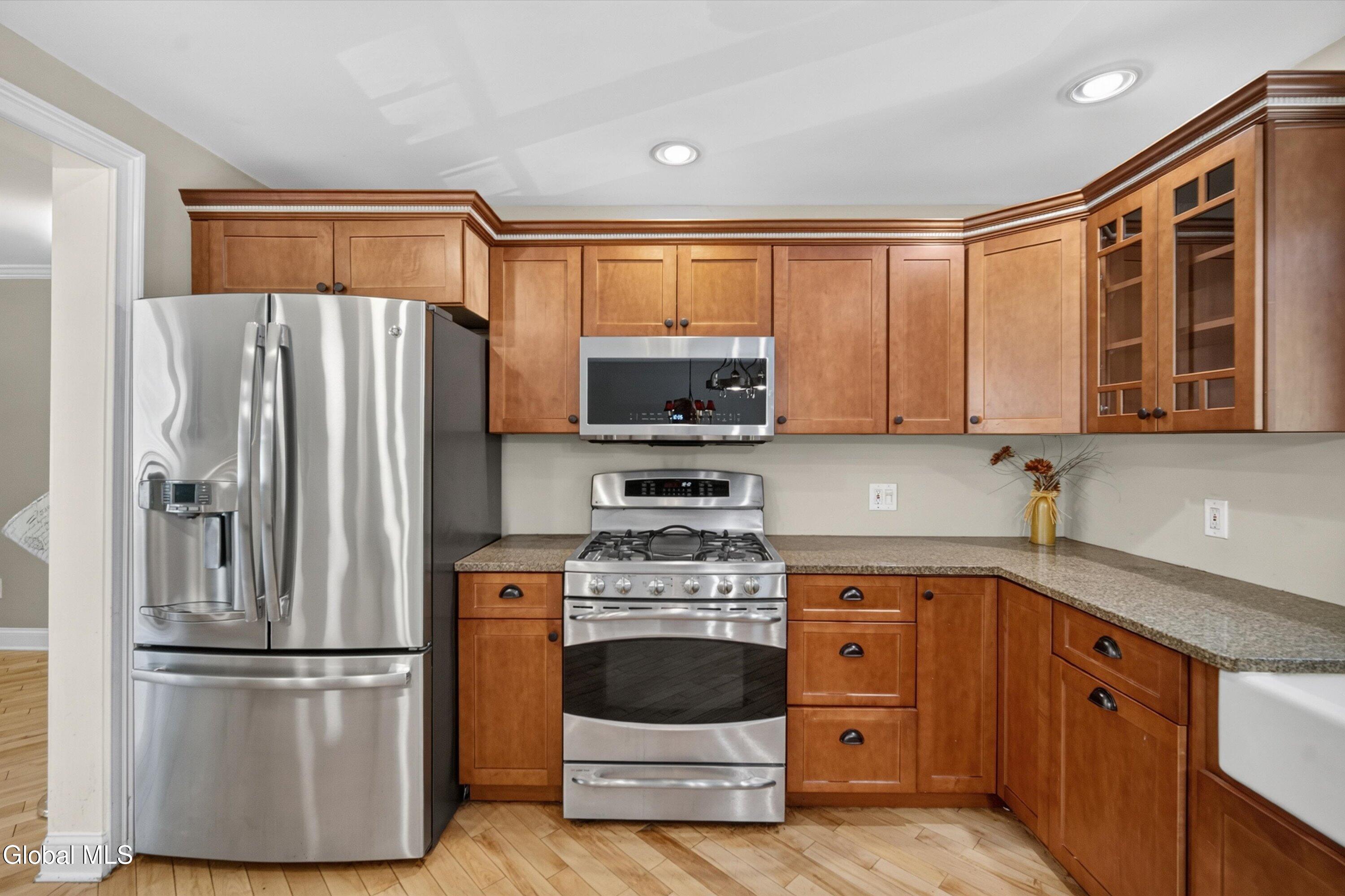 901 Londonderry Court Schenectady NY 12309