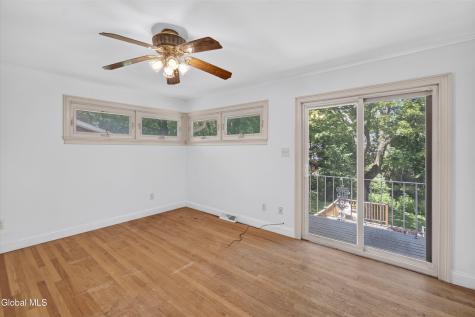 901 Londonderry Court Schenectady NY 12309