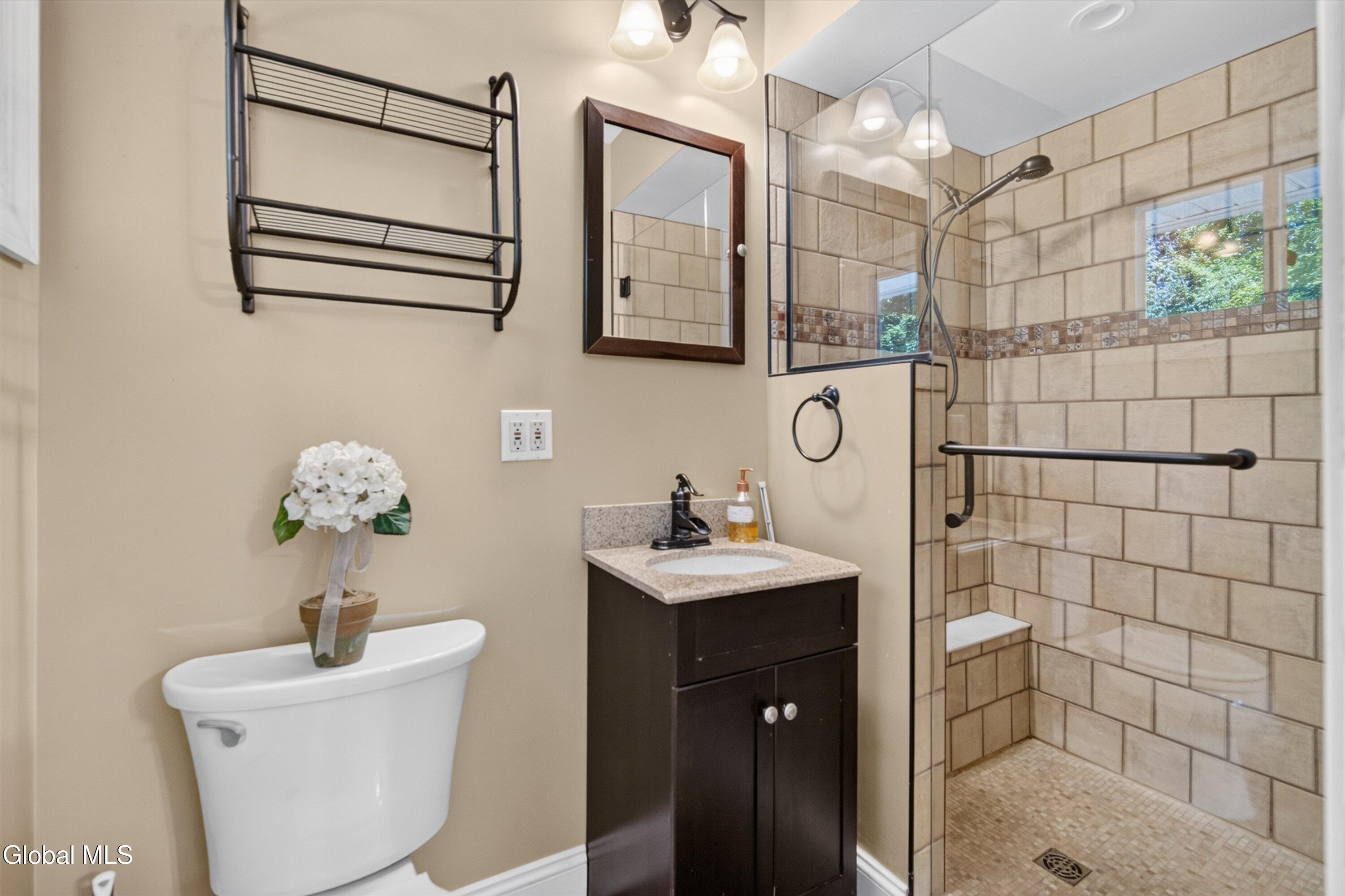 901 Londonderry Court Schenectady NY 12309