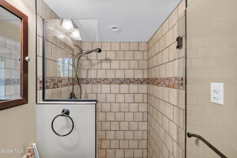 901 Londonderry Court Schenectady NY 12309