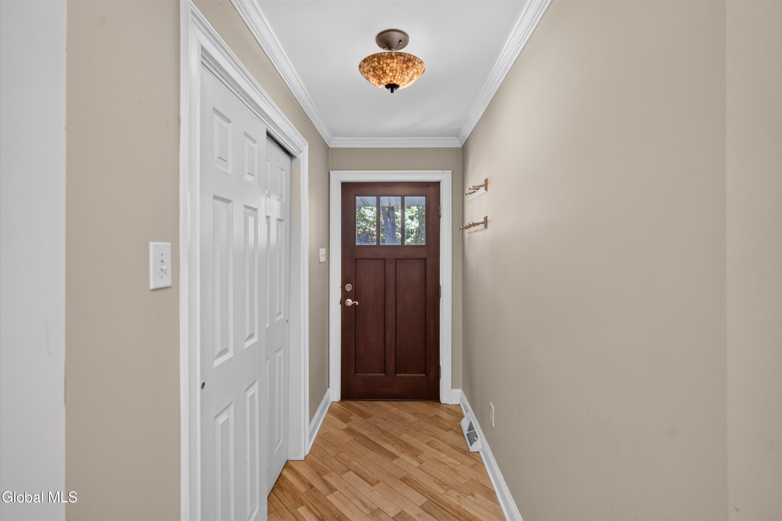 901 Londonderry Court Schenectady NY 12309