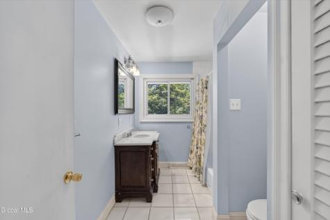 901 Londonderry Court Schenectady NY 12309