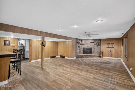 901 Londonderry Court Schenectady NY 12309