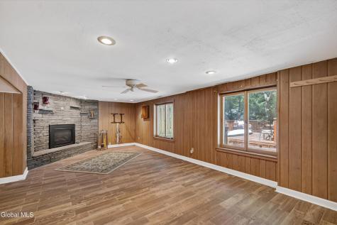 901 Londonderry Court Schenectady NY 12309