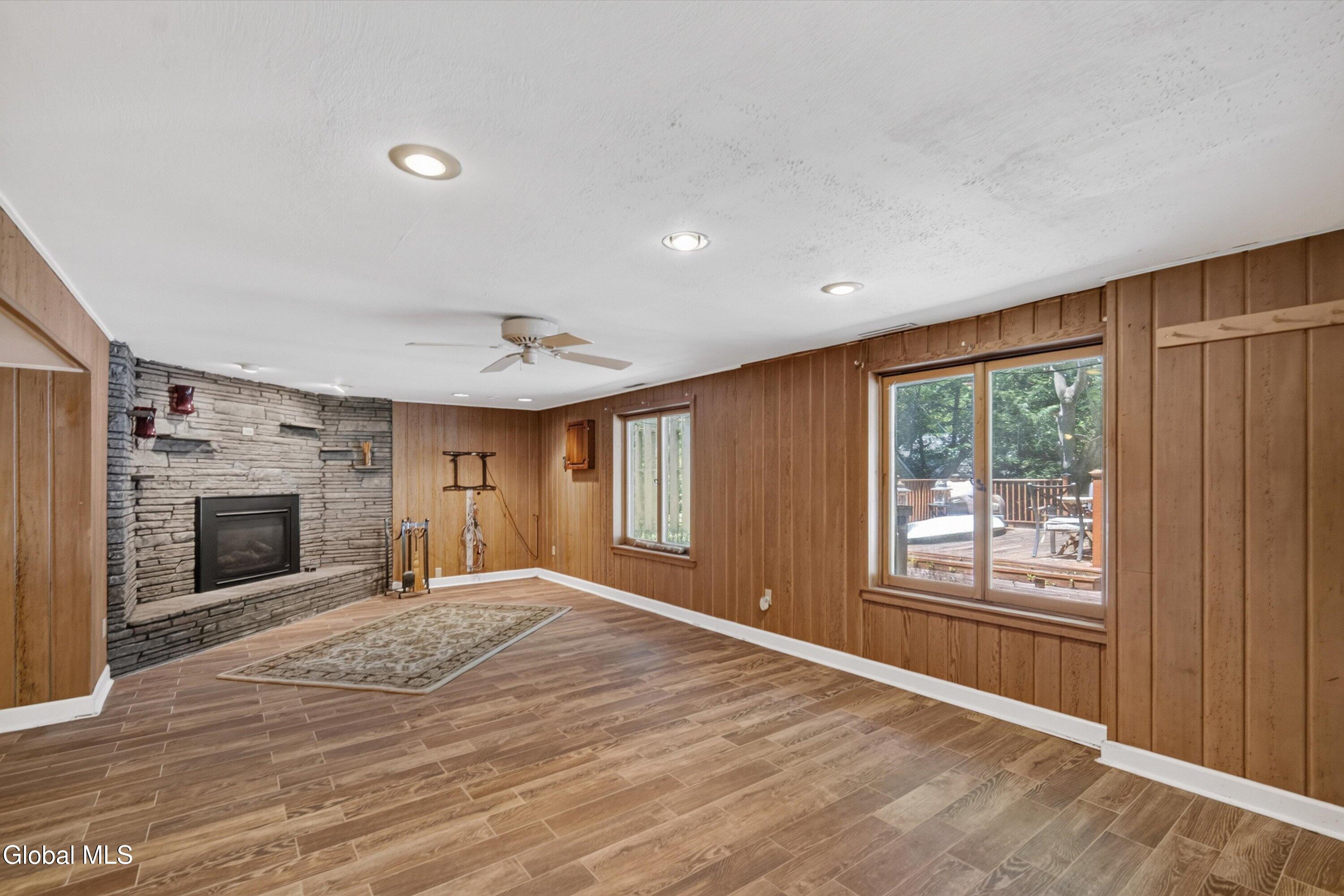 901 Londonderry Court Schenectady NY 12309