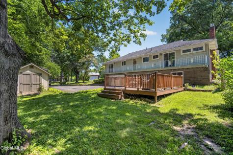 901 Londonderry Court Schenectady NY 12309