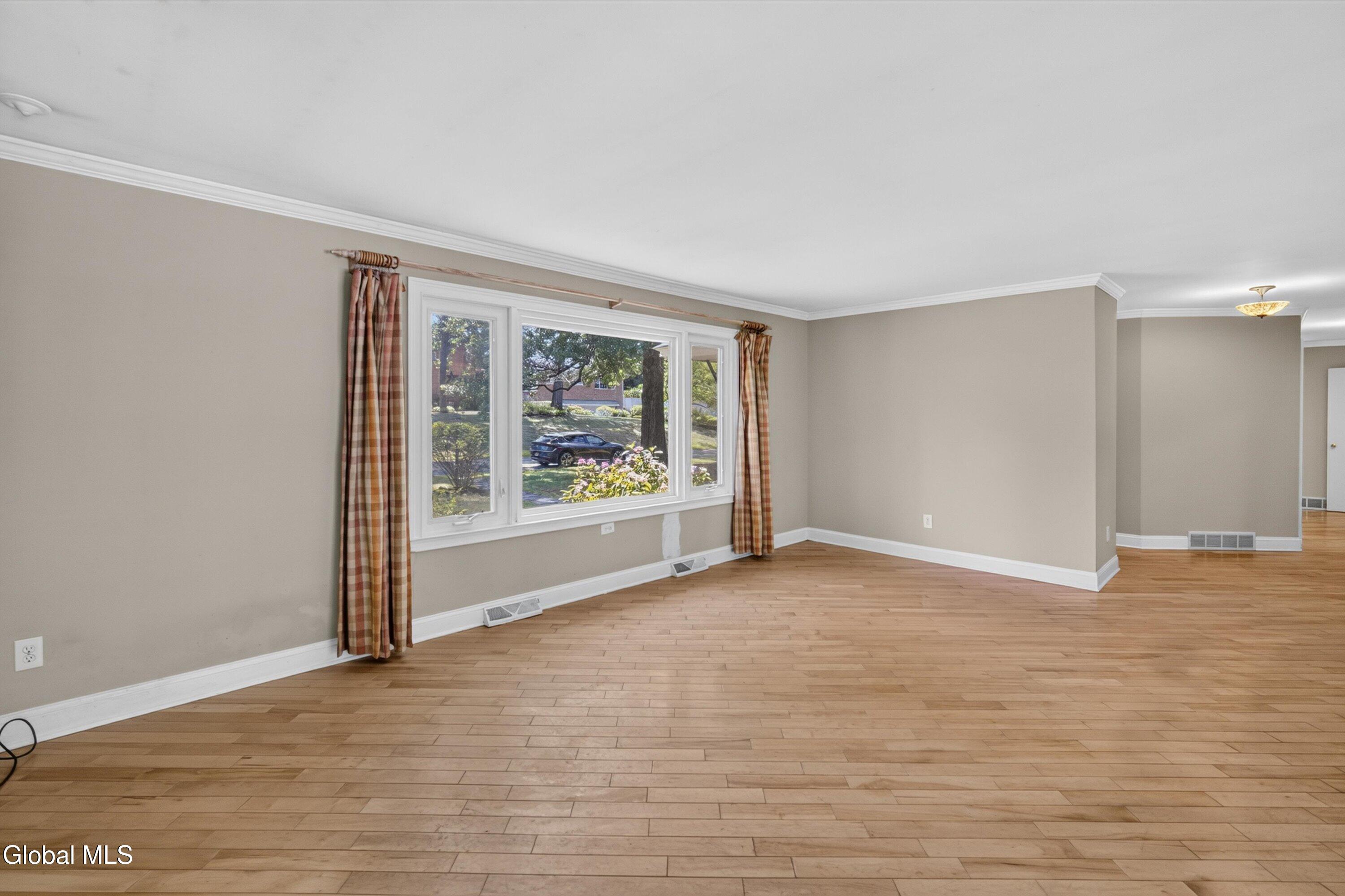901 Londonderry Court Schenectady NY 12309