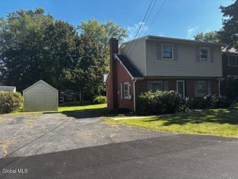 6 Pine Street Guilderland NY 12203