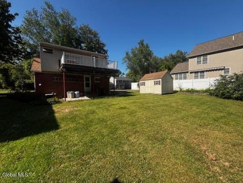 6 Pine Street Guilderland NY 12203