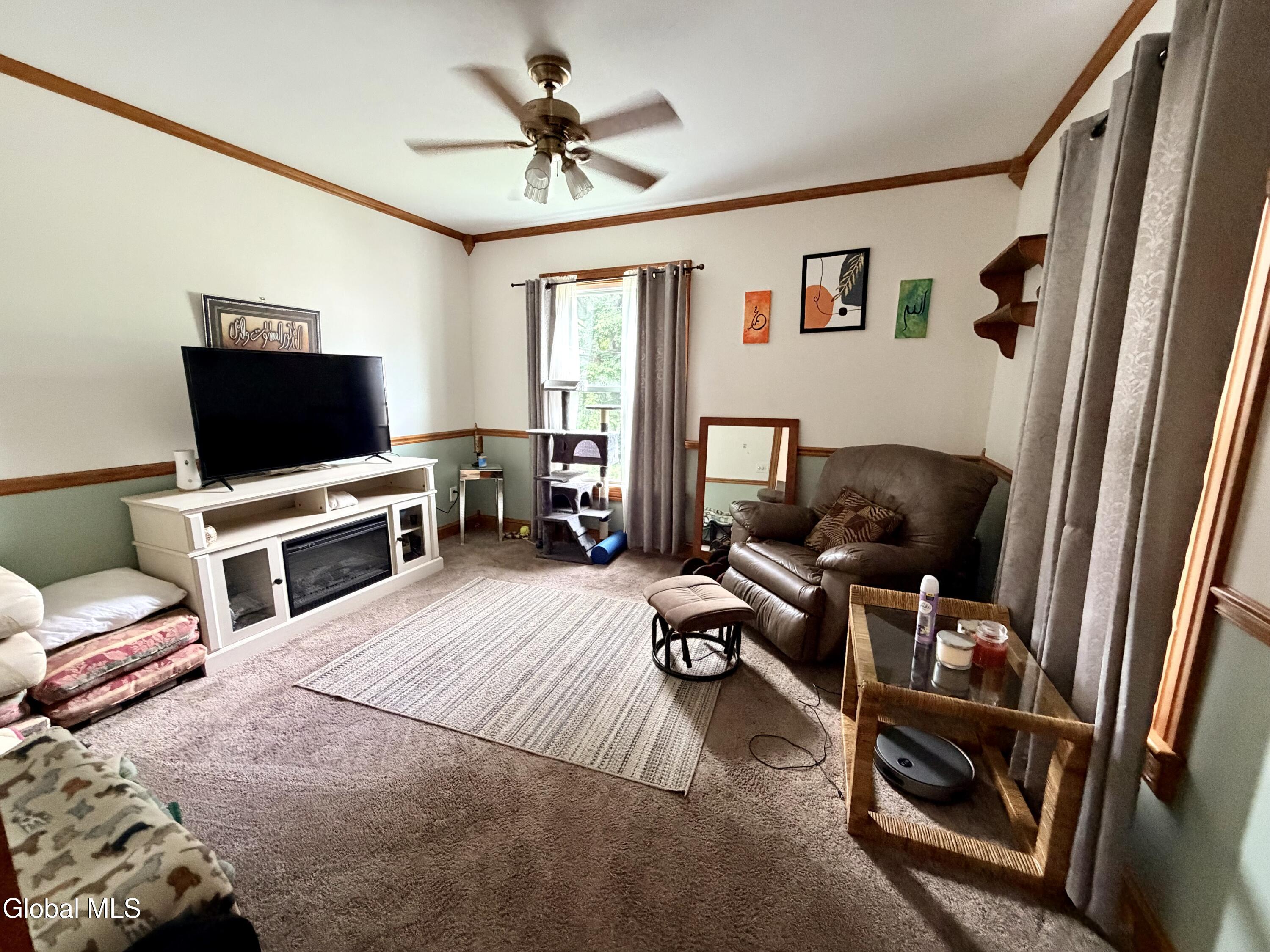 9 Finlay Street Amsterdam NY 12010