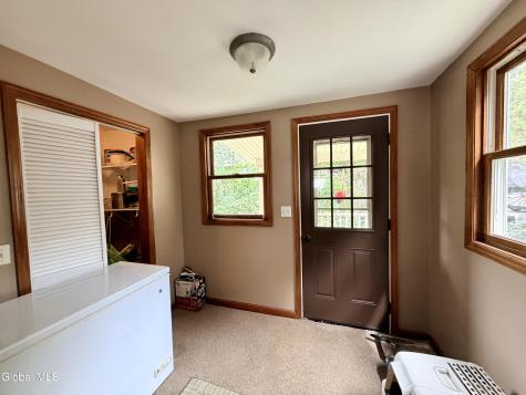 9 Finlay Street Amsterdam NY 12010