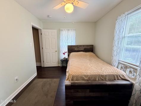 9 Finlay Street Amsterdam NY 12010