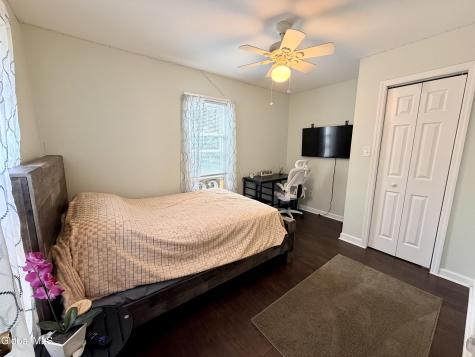 9 Finlay Street Amsterdam NY 12010