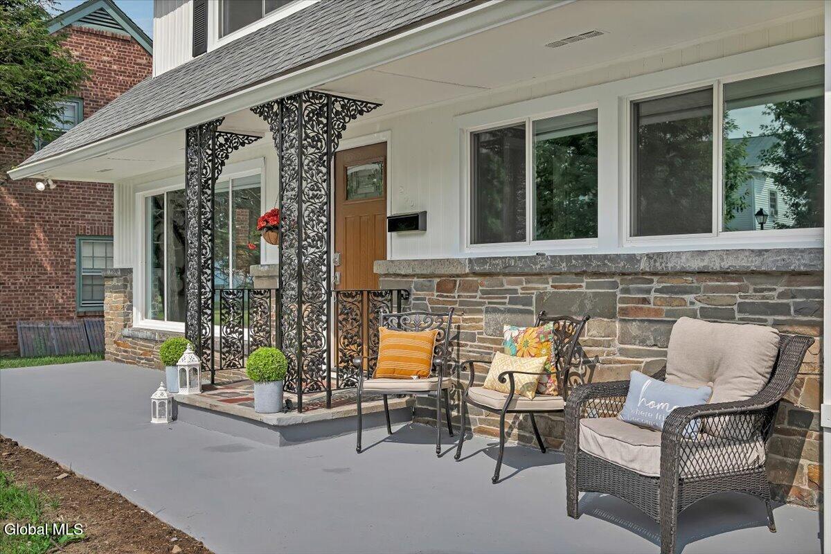 246 Lenox Avenue Albany NY 12208