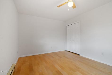 7 Hemlock Lane Albany NY 12208