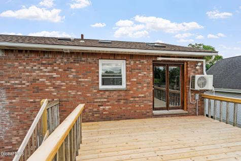 7 Hemlock Lane Albany NY 12208