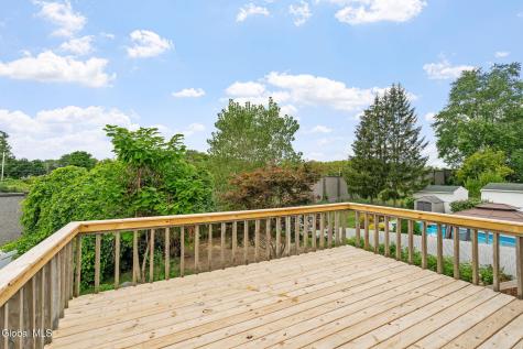 7 Hemlock Lane Albany NY 12208