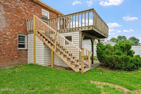 7 Hemlock Lane Albany NY 12208