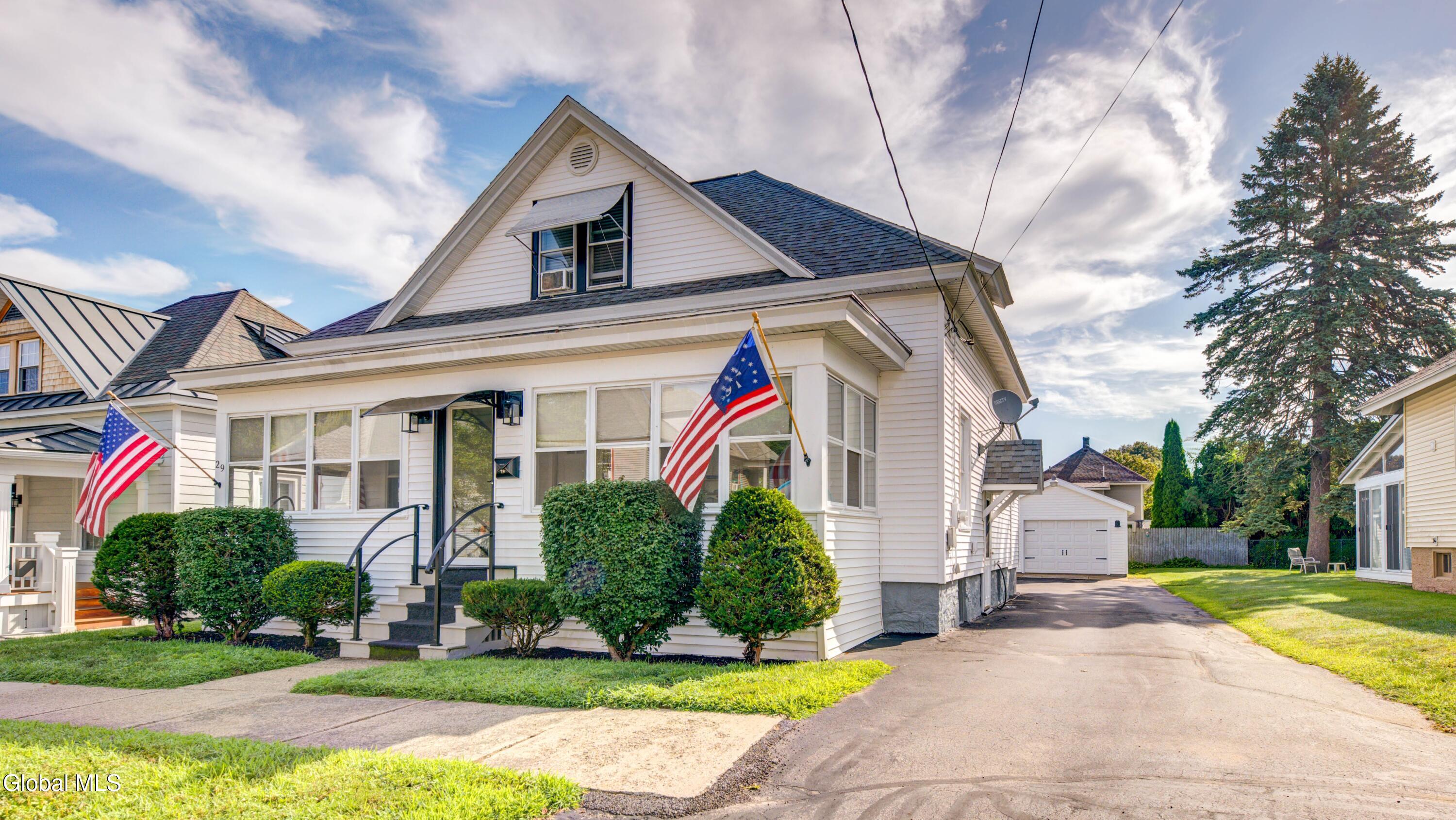 29 Almond Street Gloversville NY 12078