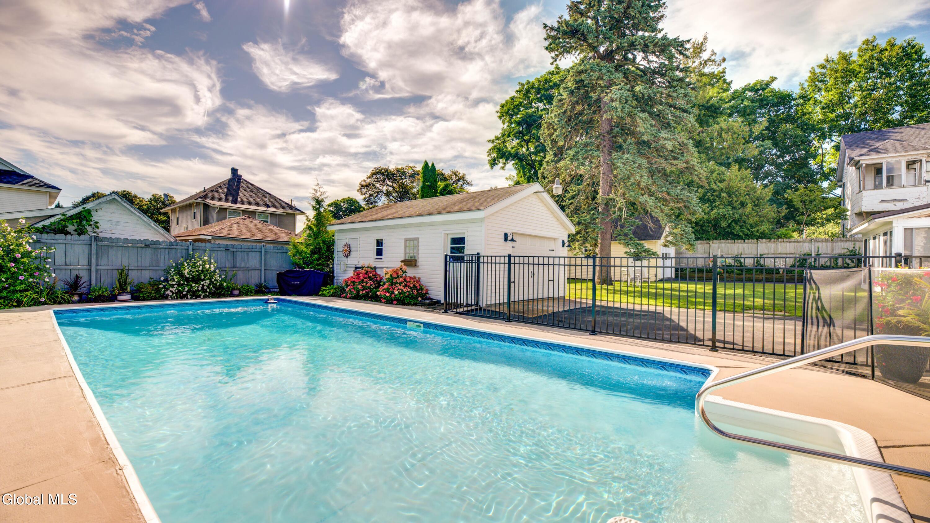 29 Almond Street Gloversville NY 12078