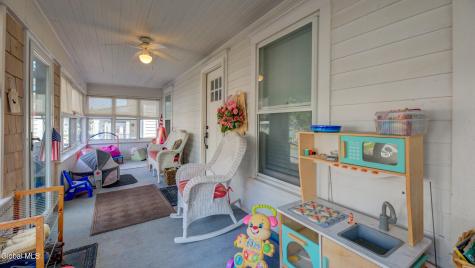 29 Almond Street Gloversville NY 12078