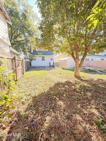 2513 Barton Avenue Schenectady NY 12306