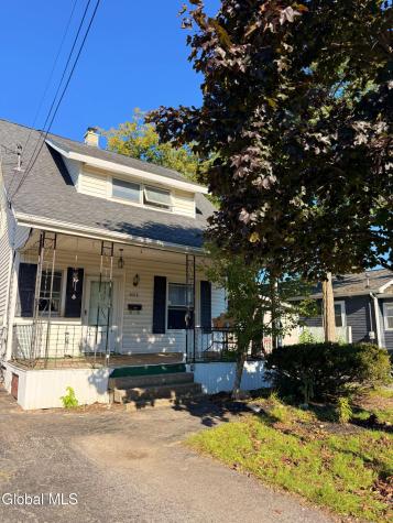 2513 Barton Avenue Schenectady NY 12306