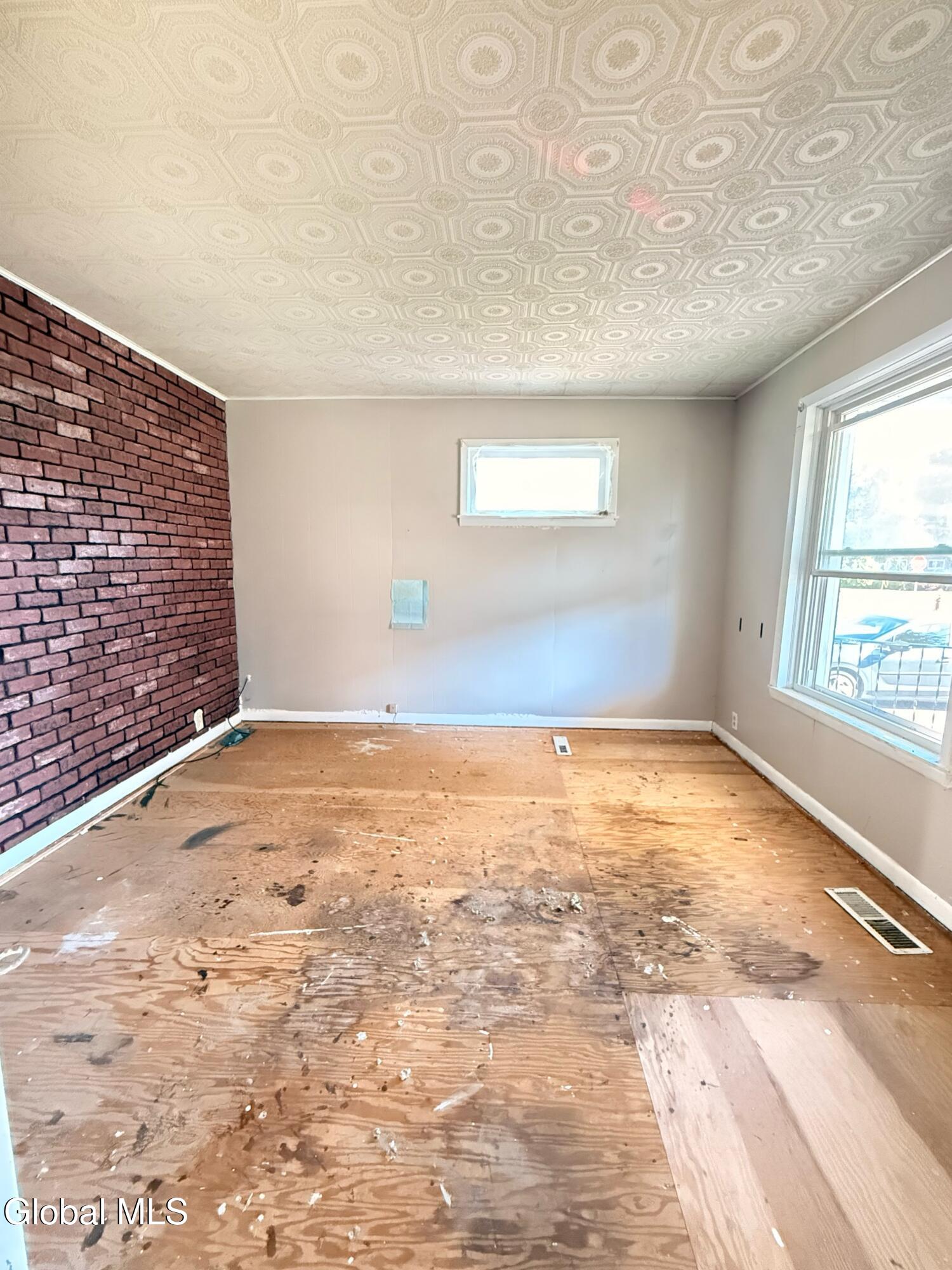2513 Barton Avenue Schenectady NY 12306